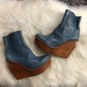 Rare Jeffery Campbell Brisbane Blue Wooden Wedges